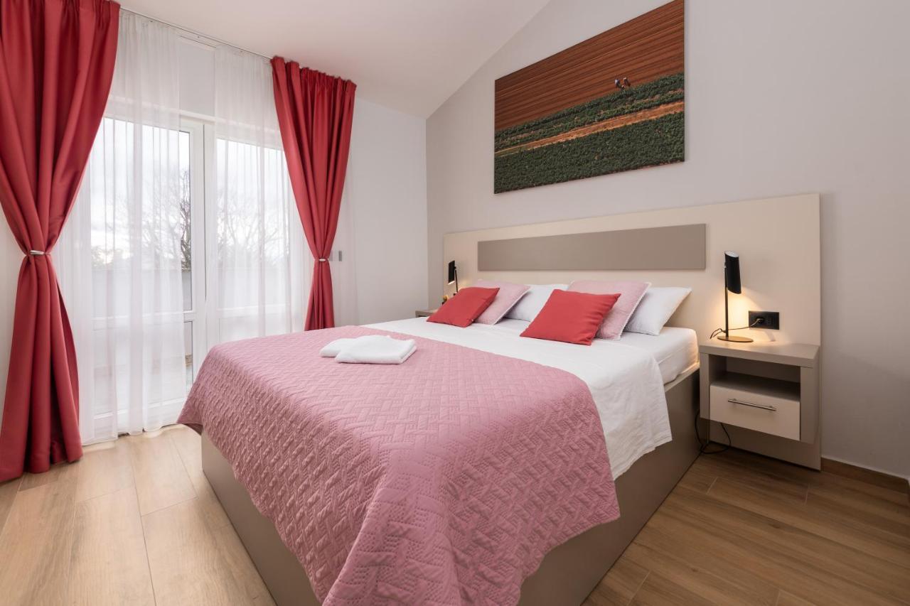 Apartments Grota Poreč Zewnętrze zdjęcie